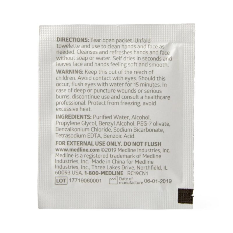 Medline Cleansing Towelettes with Ethyl Alcohol - Image 3